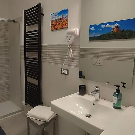 Unangolodibologna 2 - Vicino Ospedale Laura 아파트 *