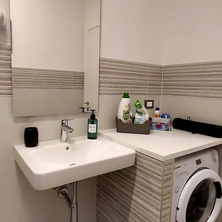 Unangolodibologna 2 - Vicino Ospedale Laura *