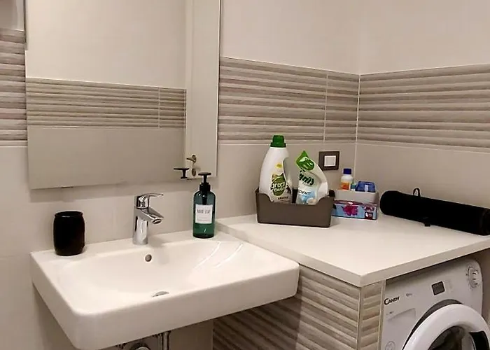 Unangolodibologna 2 - Vicino Ospedale Laura *